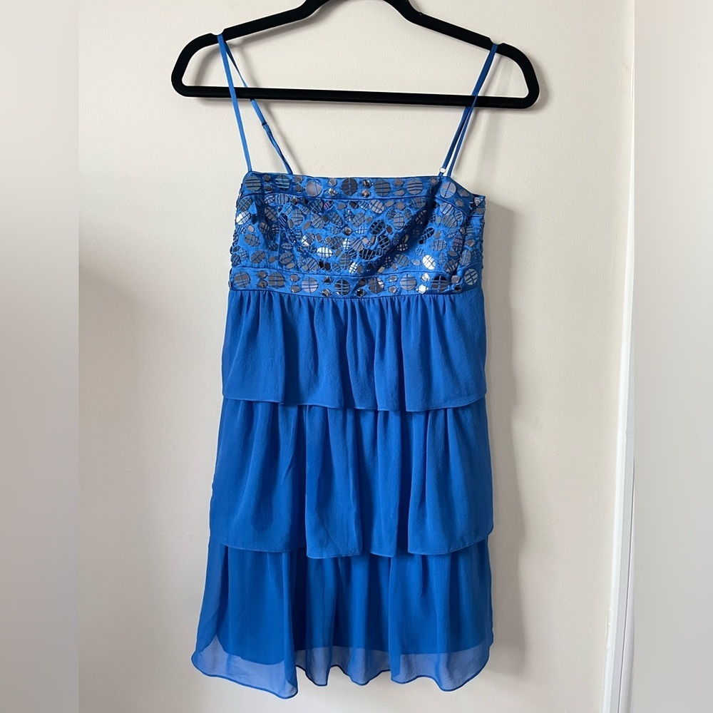 BCBG Maxazria Blue Tiered Chiffon Mini Dress Size 2 Summer Mirror embellishment